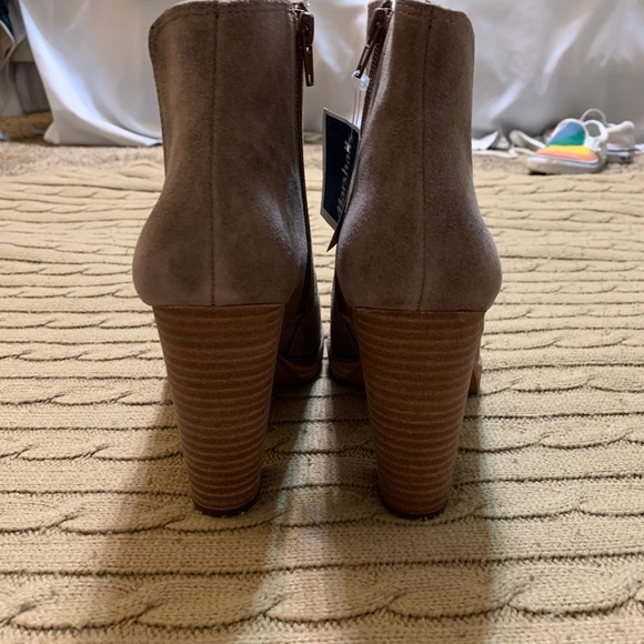 Lucky Brand Quiselle booties - Picture 5 of 8
